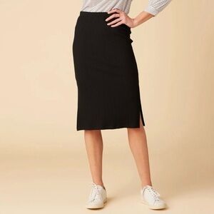 Elegant Knit Black Skirt